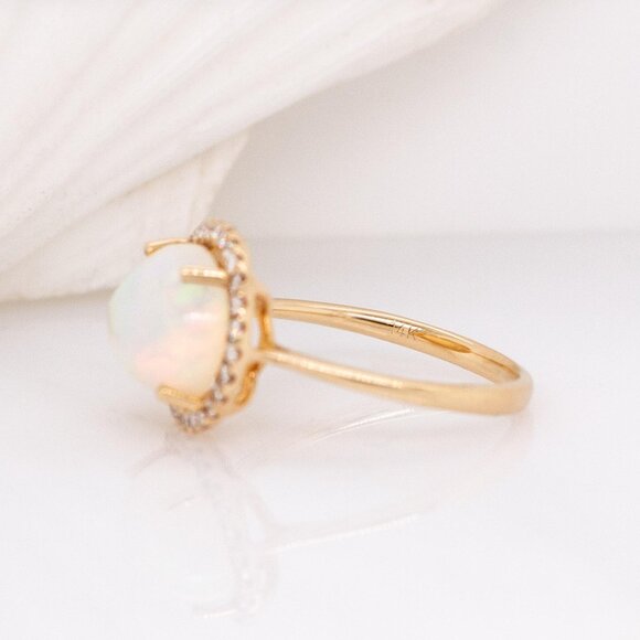 3.15cts Ethiopian Opal Ring in Solid 14K Gold with Natural Diamond Halo - Picture 8 of 8